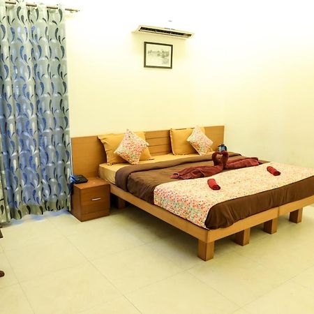 Bed and Breakfast Surya Kiran Miramar à Panaji Chambre photo