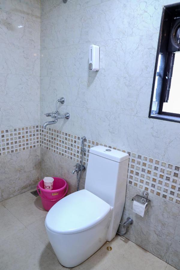 Bed and Breakfast Surya Kiran Miramar à Panaji Extérieur photo