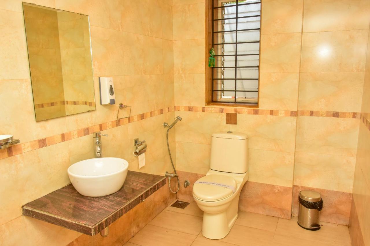 Bed and Breakfast Surya Kiran Miramar à Panaji Extérieur photo
